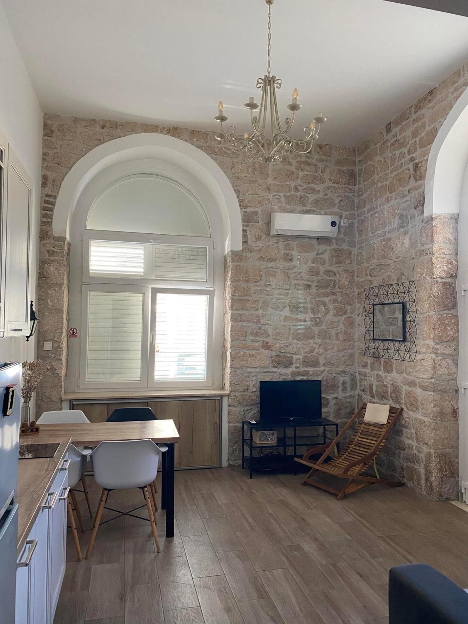 Karuza Center Of Old Town Apartment Vis